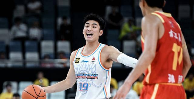 拜仁慕尼黑内部会议纪要流出：关键时刻回应争议，CBA常规赛使命明确，轮换策略成焦点(实况足球拜仁慕尼黑精选)